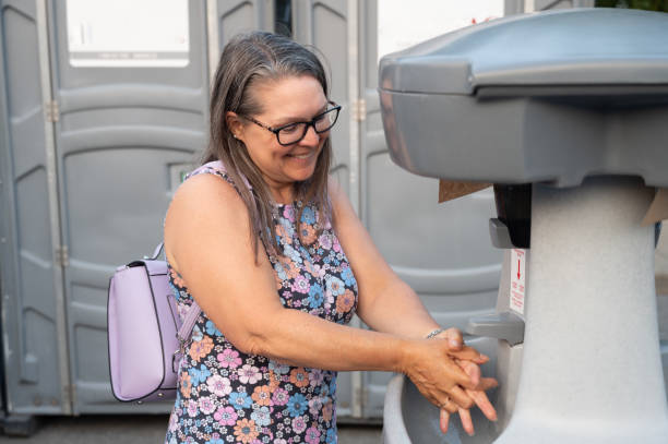 Best Luxury portable toilet rental  in Costa Mesa, CA